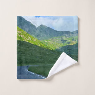 Transfagarasan Alpine Ansicht – Rumänien Bergkunst Badhandtuch Set
