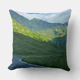 Transfagarasan Alpine Ansicht – Rumänien Bergkunst Kissen