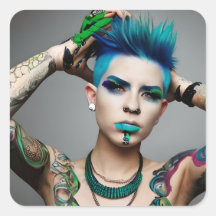 Transgender Person mit Blue Mohawk