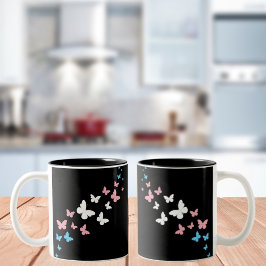 Transgender Pride Butterfly Trail Zweifarbige Tasse