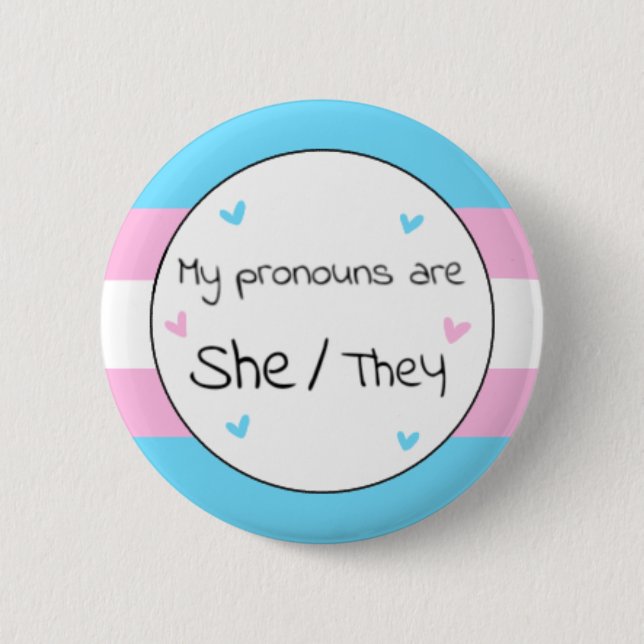 Transgender She/they Pronoun Button (Vorderseite)