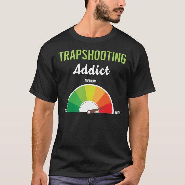 Trapshoottrappe, die das Ziel schießt T-Shirt (Vorderseite)