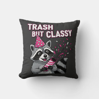 Trash But Classy – Party Raccoon Holiday Edition Kissen