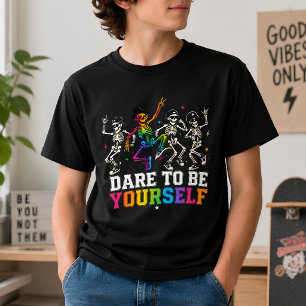 Trau Dich Selbst Zu Regenbogen-Skelett  T-Shirt