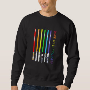 Traue Dich Selbst Zu Sein Lgbt Flagge Lichtschwert Sweatshirt