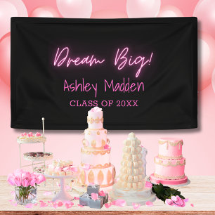 Träume groß! Neon Pink Script Graduation Party Banner