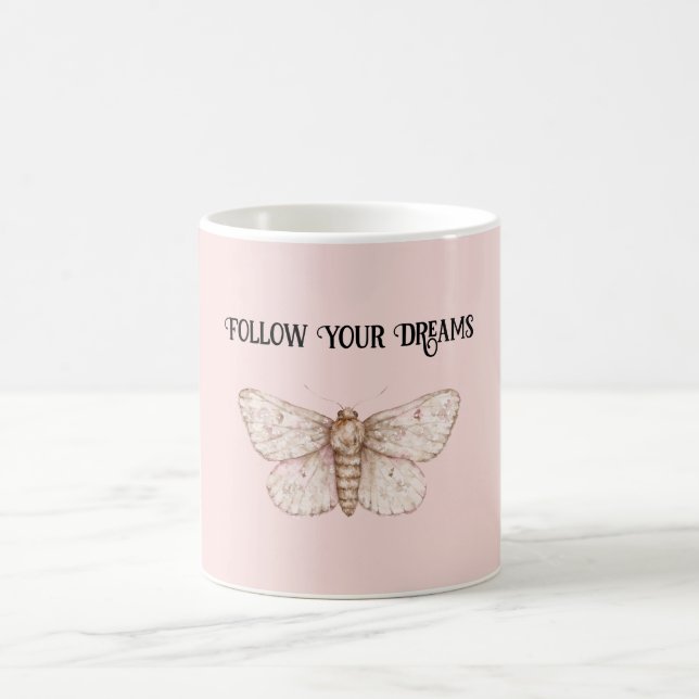 Träume vom rosa Schmetterling Kaffeetasse (Mittel)