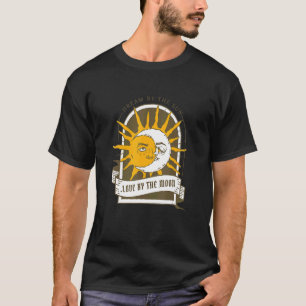 Träume von Sonne und Liebe des Monddesigns T-Shirt