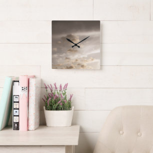 Träumerische karibische Wolken 5 Quadratische Wanduhr