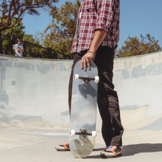 Träumerische karibische Wolken 9 Skateboard