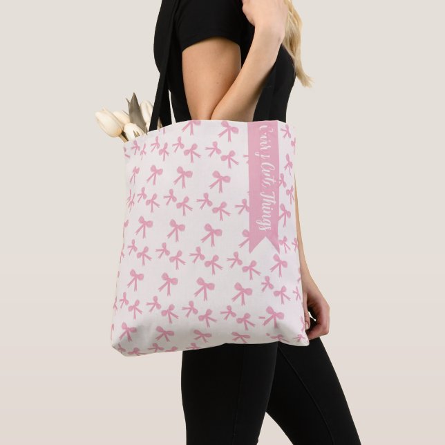 Träumetasche mit rosa Schleife (Von Nahem)