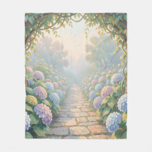Traumhafter Hortensien-Garten-Bogen Steinweg Cotta Fleecedecke