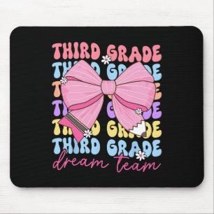 Traumteam-Lehrer der dritten Klasse Zurück zur Sch Mousepad