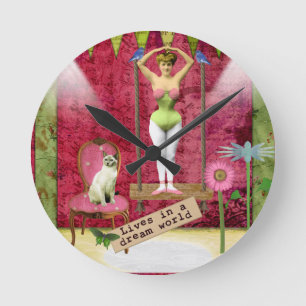 Traumwelt Vintage Funky Ballerina Veränderte Kunst Runde Wanduhr