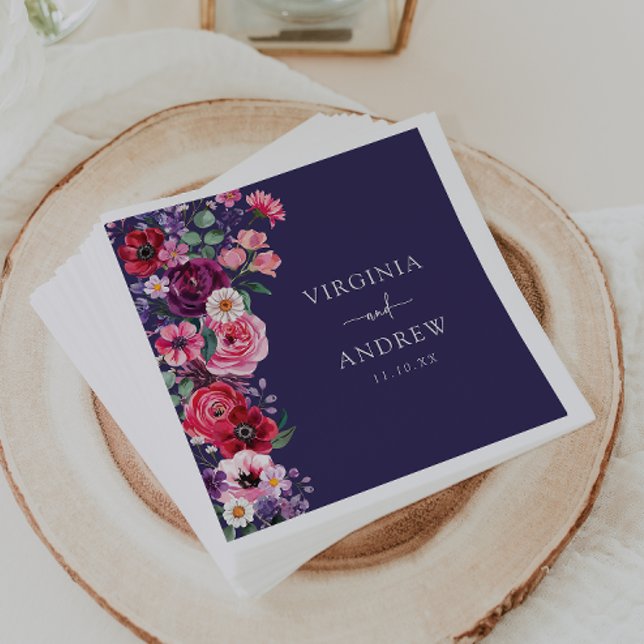 Traurige Florale Hochzeit Serviette (Moody Navy Blue Floral Wedding Napkins by Painted Paperie
)