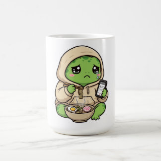 Traurige Schildkröte isst Ramen & scrollt durchs H Kaffeetasse