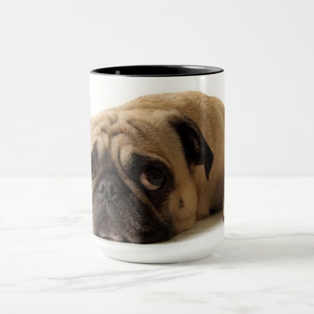 Trauriger Mops Tasse (Zentrum)