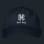 Trauzeuge Custom Wedding Monogram Baseball Cap Bestickte Baseballkappe<br><div class="desc">Überraschen Sie den Trauzeuge mit dieser coolen Baseballmütze, die mit seinem 3-Buchstaben-Monogramm und den Worten "Trauzeuge" unten steht. Ändern Sie einfach den Text und die Farbe der Kappe nach Ihrem Hochzeitstil/Ihren Hochzeitstil-Farben (dieses ist marineblau, also perfekt für Hochzeiten mit nautischen Themen). Dies macht eine phantastische Junggeselle oder Gastgeschenk Hochzeit Geschenk....</div>