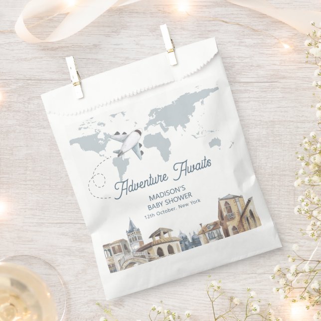 Travel Adventure World Map Airplane Baby Shower  Geschenktütchen (Ausgeschnitten)