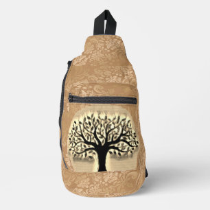 Tree steht vor einer Landschaftsuhr Crossbody Bag