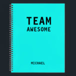 Treffen der Personalisierten Notes des Funny Team Notizbuch<br><div class="desc">Funny Team Personalisiert Notes Office Meeting Notebook enthält den Text "Team Phantastisch" mit Ihrem personalisierten Namen unten auf einem neonblauen Hintergrund. Personalisieren Sie diese,  indem Sie den Text in dem dafür vorgesehenen Textfeld bearbeiten. Entwickelt für Sie von ©Evco Studio www.zazzle.com/store/evcostudio</div>