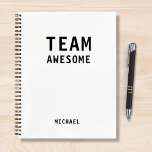 Treffen der Personalisierten Notes des Funny Team Notizbuch<br><div class="desc">Funny Team Personalisiert Notes Office Meeting Notebook enthält den Text "Team Phantastisch" mit Ihrem personalisierten Namen unten auf einem weißen Hintergrund. Personalisieren Sie diese,  indem Sie den Text in dem dafür vorgesehenen Textfeld bearbeiten. Entwickelt für Sie von ©Evco Studio www.zazzle.com/store/evcostudio</div>
