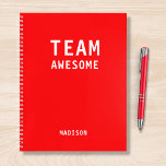 Treffen der Personalisierten Notes des Funny Team Notizbuch<br><div class="desc">Funny Team Personalisiert Notes Office Meeting Notebook enthält den Text "Team Phantastisch" mit Ihrem personalisierten Namen unten auf einem roten Hintergrund. Personalisieren Sie diese,  indem Sie den Text in dem dafür vorgesehenen Textfeld bearbeiten. Entwickelt für Sie von ©Evco Studio www.zazzle.com/store/evcostudio</div>