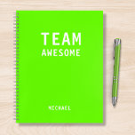 Treffen der Personalisierten Notes des Funny Team Notizbuch<br><div class="desc">Funny Team Personalisiert Notes Office Meeting Notebook enthält den Text "Team Phantastisch" mit Ihrem personalisierten Namen unten auf einem geschlechtsneutralen neongrünen Hintergrund. Personalisieren Sie diese,  indem Sie den Text in dem dafür vorgesehenen Textfeld bearbeiten. Entwickelt für Sie von ©Evco Studio www.zazzle.com/store/evcostudio</div>