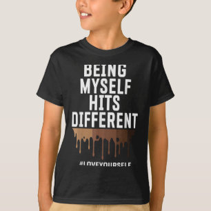 Trefft verschiedene positive Affirmation Quotes Me T-Shirt