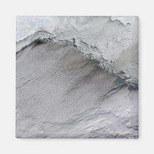 Treibeis- und Wolkenstraßen im Bering-Meer Magnet