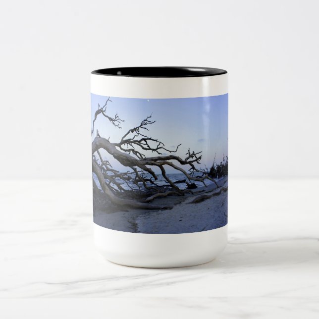 Treibholz-Strand Zweifarbige Tasse (Mittel)