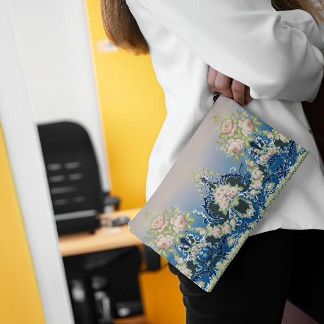 Trellis Midnight Blue Pink White Bouquets Rose Zubehörtasche (Trellis Midnight Blue Pink White Bouquets Roses Accessory Pouch In The Office)