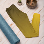 Trend im Herbst Farbe Gelb Gelb Ombre Leggings<br><div class="desc">Stilvolle Leggings aus der Farbpalette "Sunburst Yellow Color" von Herbst & Winter 2023/24 Trend bieten zeitlosen Charme. Die Leggings des Gelben Ombre weisen einen Farbverlauf auf, der von oben dunkel bis hin zur helleren / helleren Farbe an den Beinen verblasst. Diese Leggings sind eine großartige Möglichkeit, Ihren Herbst- und Wintergarten...</div>