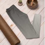 Trend im Herbst Farbe Silber Grau Ombre Leggings<br><div class="desc">Stilvolle silbergraue, subtile ombre Leggings aus unserer Farbkollektion Herbst & Winter 2023/24 Trend bieten zeitlosen Charme. Diese Ombre Silver Gray Leggings weisen einen Farbverlauf auf, der von Dunkelheit an der Spitze bis hin zu hellerer / hellerer Farbe an den Beinen verblasst. Dieses Grau ist ein blasser und gedämpfter Schatten in...</div>