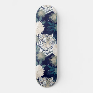Trendblau Tiger Animal Watercolor Blumendesign Skateboard