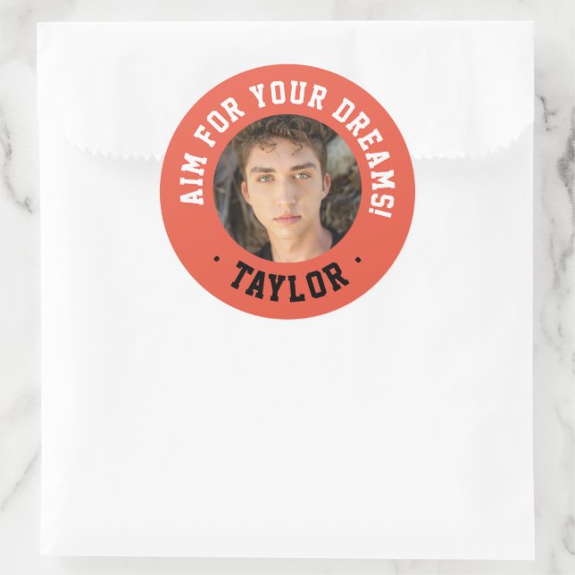 Trendfarbenes, inspirierendes Foto in Rot und Weiß Runder Aufkleber (Tasche)