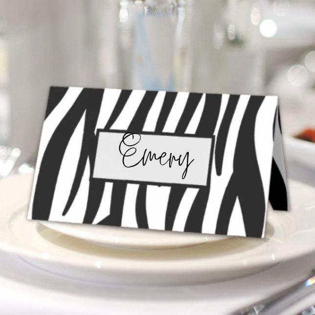 trendige, gürtnisch schicke schwarz-weiße Zebrastr Platzkarte (trendy girly chic black and white zebra stripes place card)