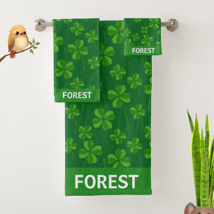 Trendige moderne Glücksklee-Blätter im grünen Wald Badhandtuch Set