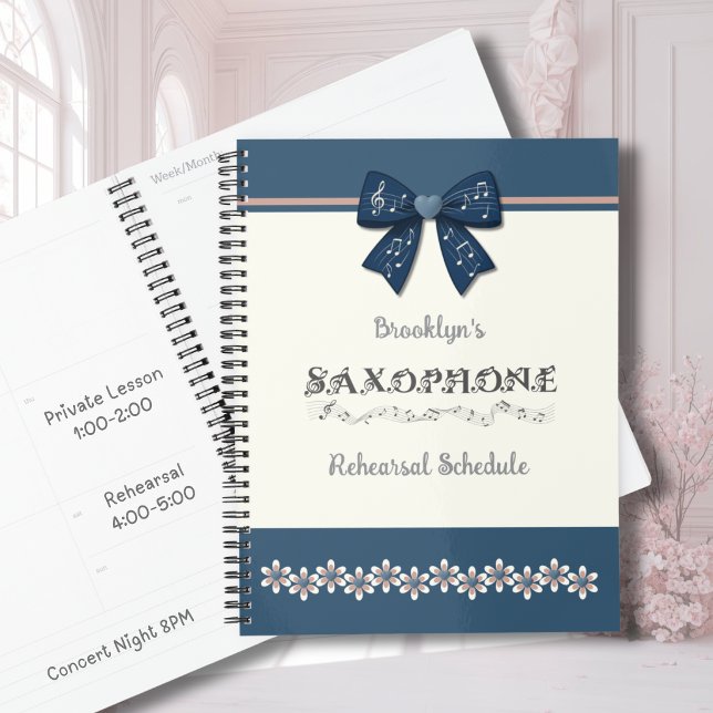 Trendiger blauer koketter Bogen Saxophon Musikplan Planer (Trendy navy blue coquette bow saxophone planner for teen girls to track practice and concert dates.)