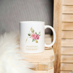 Trendiger goldener Wasserfarben-Blumenbuchstabe A Kaffeetasse