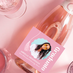 Trendiger rosa Abschlussfoto