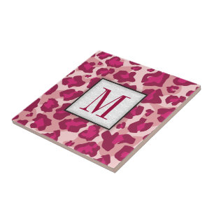 Trendiger rosa und roter Leoparden-Monogramm Fliese