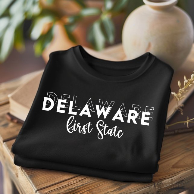 Trendiges Delaware First State T-Shirt (Von Creator hochgeladen)