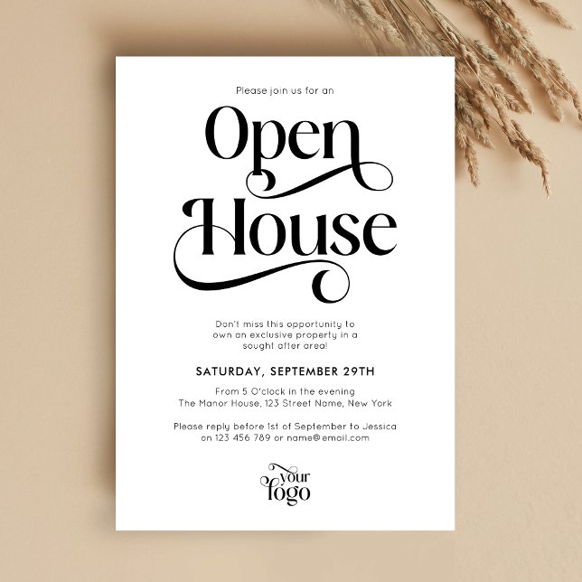 Trendiges Skript Modernes Logo Business Open House Einladung (Modern black and white Open House invitation with swirly serif fonts and simple layout)