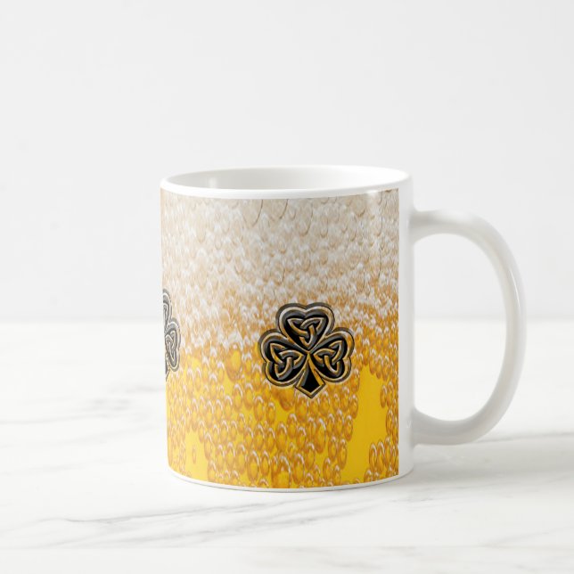 Trendlustiges Bier Irisches Glück Kleeblatt Tasse (Rechts)