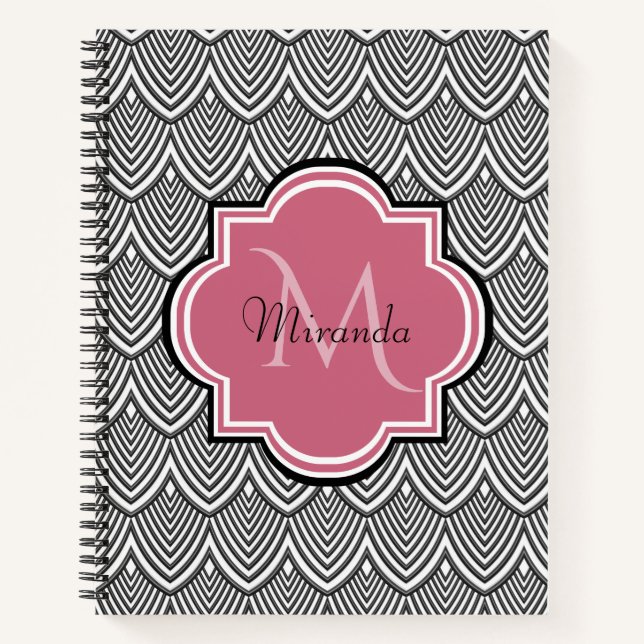Trendschwarz angestrichene Scallops Pink Monogram  Notizbuch (Vorderseite)