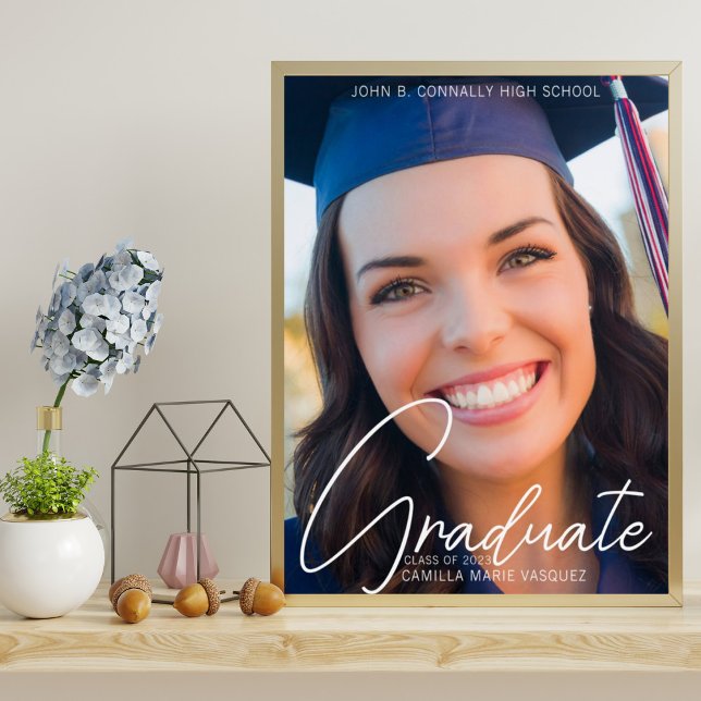 Trendy 2023 Graduation Photo White Script Party Poster (Von Creator hochgeladen)