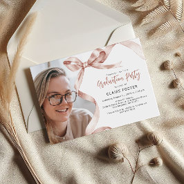 Trendy Beige Bow Foto Abschluss Einladung