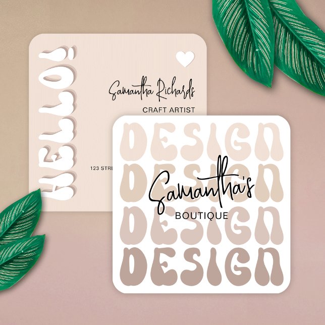 Trendy Beige Crafter Handmade Designs Artist Retro Quadratische Visitenkarte (Modern beige artist and designer business cards with retro fonts and trendy layout)