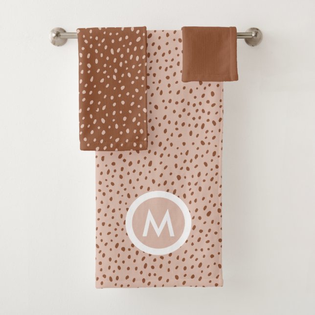 Trendy Beige Monogram mit Terracotta Boho Brown Badhandtuch Set (Insitu)